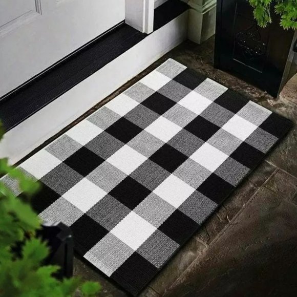 Crate&Barrel Accents Black And White Checkered Buffalo Plaid Indoor